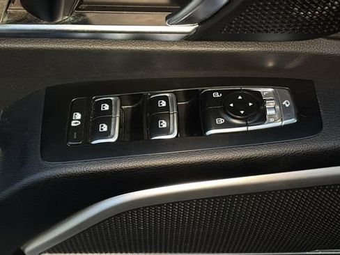 Used 2022 Kia Telluride EX w/ EX Premium Package image 11