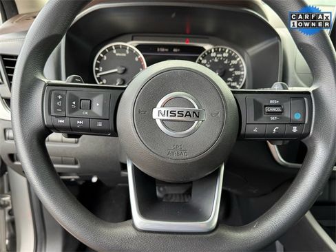 Used 2023 Nissan Rogue SV image 17