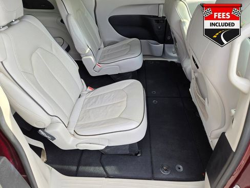 Used 2021 Chrysler Pacifica Limited w/ Premium & Safety Sphere Group AWD/4WD image 20