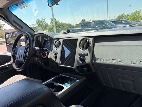 Used 2011 Ford F350 XLT w/ XLT Interior Pkg AWD/4WD image 29