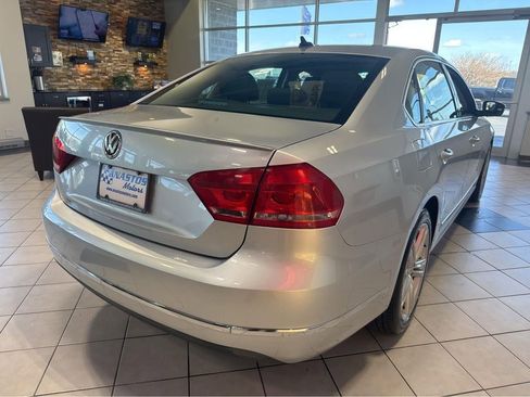 Used 2013 Volkswagen Passat 2.5 SEL Premium FWD image 13