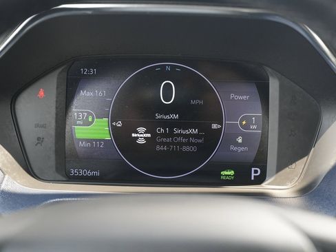 Used 2022 Chevrolet Bolt EUV Premier image 42