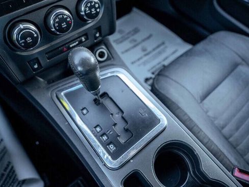 Used 2013 Dodge Challenger SXT RWD image 14