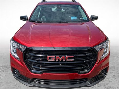 Used 2023 GMC Terrain SLT w/ Tech Package AWD/4WD image 7