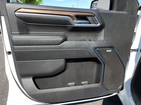 Used 2024 Chevrolet Silverado 1500 RST AWD/4WD image 7