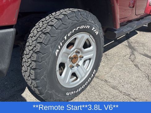 Used 2008 Jeep Wrangler Unlimited Sahara AWD/4WD image 21
