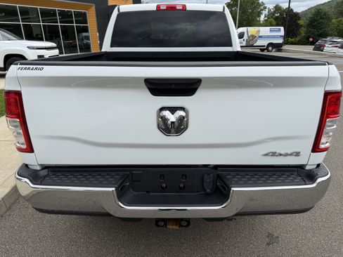 Used 2022 RAM 2500 Tradesman w/ Chrome Appearance Group AWD/4WD image 6