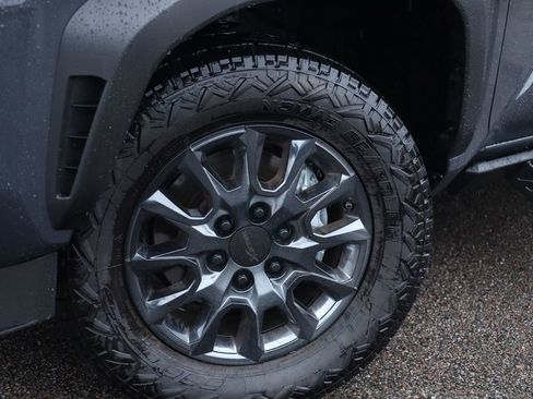 Used 2025 Toyota 4Runner SR5 image 14