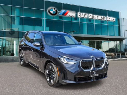 Used 2026 BMW X3 xDrive30 w/ M Sport Package AWD/4WD image 3