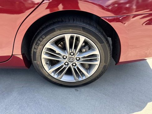 Used 2017 Toyota Camry SE FWD image 6