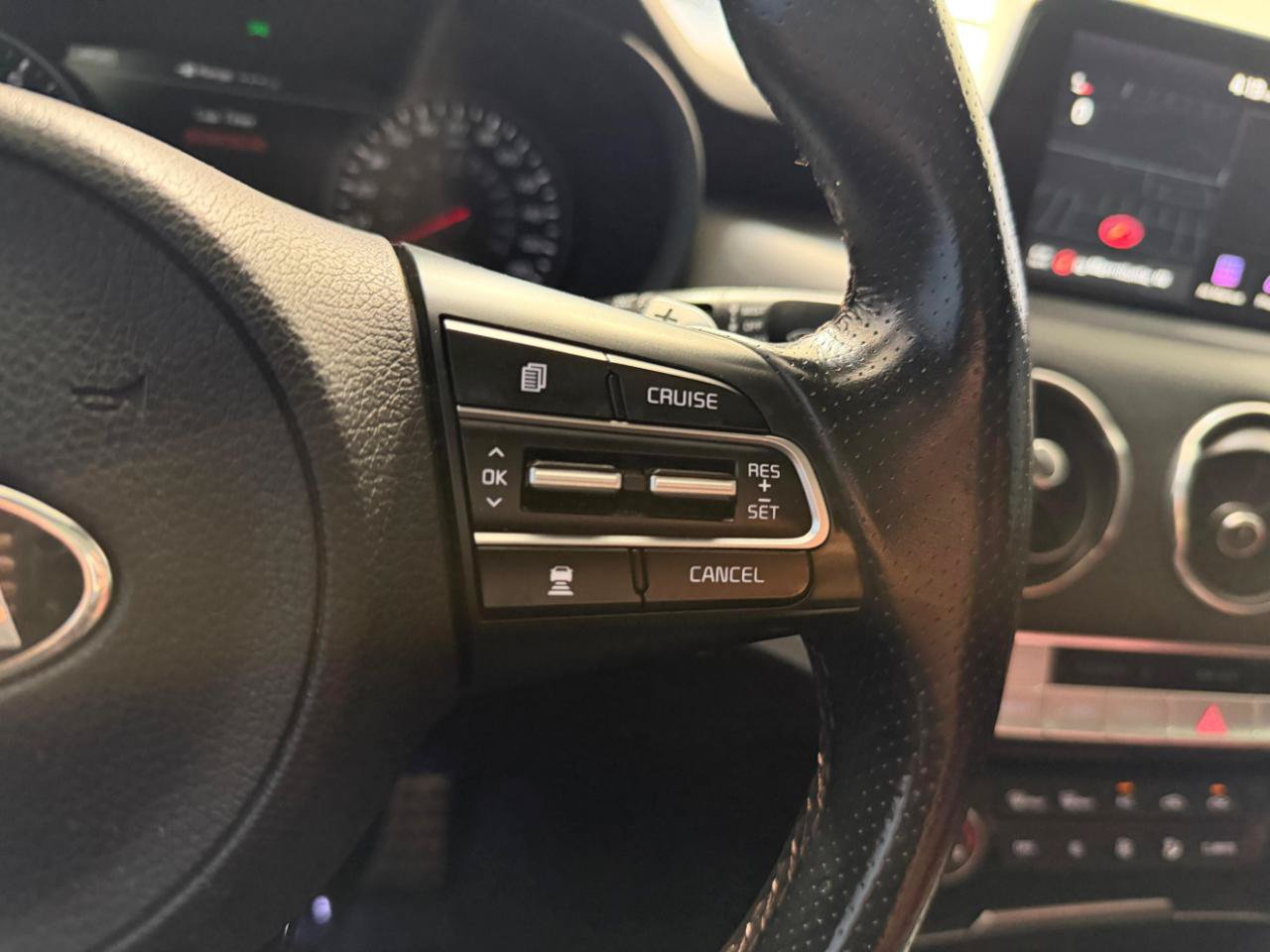 Used 2021 Kia Stinger GT2 AWD/4WD image 32