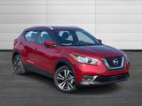 Used 2020 Nissan Kicks SV image 2