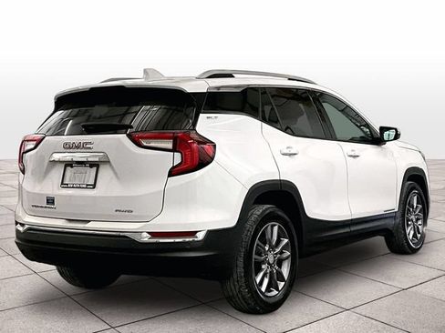 Used 2022 GMC Terrain SLT AWD/4WD image 11