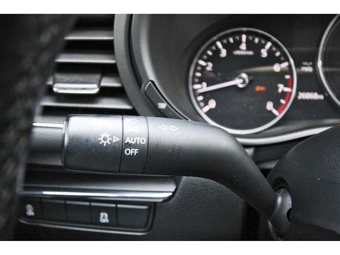 Used 2023 MAZDA MAZDA3 s FWD image 17