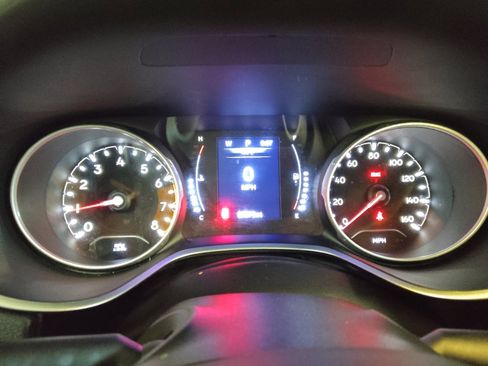 Used 2018 Jeep Compass Sport image 23