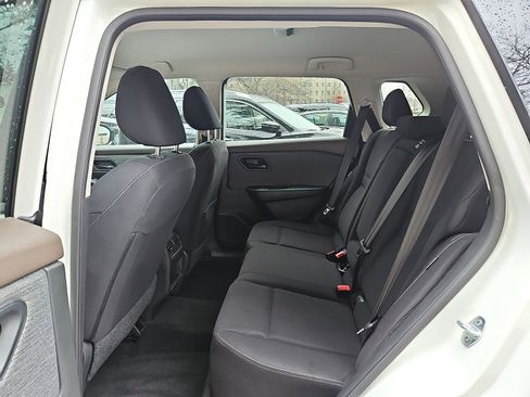 Certified 2023 Nissan Rogue S image 10