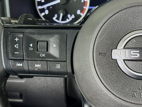 Used 2023 Nissan Rogue SV w/ SV Premium Package AWD/4WD image 11