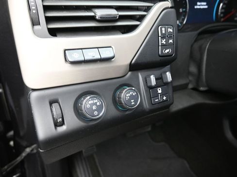 Used 2018 GMC Yukon XL Denali w/ Denali Ultimate Package AWD/4WD image 13