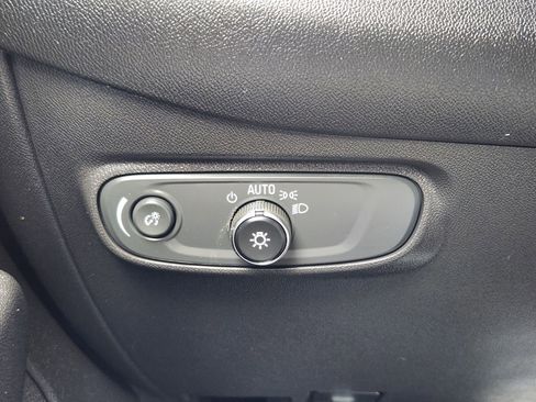 Used 2024 Chevrolet Equinox RS FWD image 24