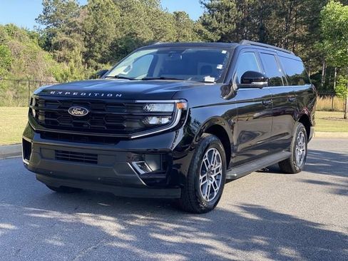Used 2025 Ford Expedition Max Active image 12