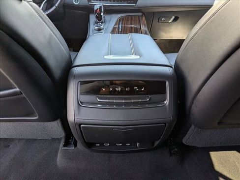 Used 2023 Cadillac Escalade Premium Luxury RWD image 19