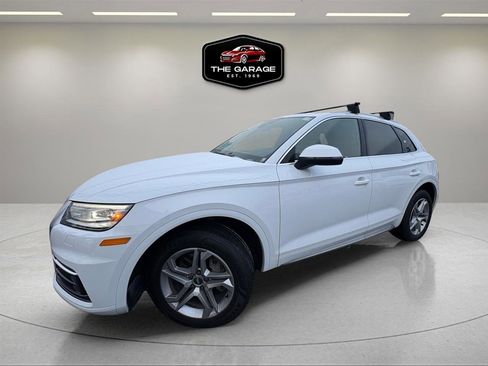Used 2019 Audi Q5 2.0T Premium w/ Convenience Package image 3