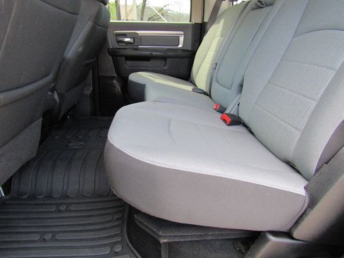 Used 2023 RAM 1500 Classic SLT w/ Protection Group AWD/4WD image 16