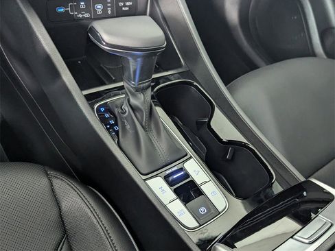 Used 2025 Hyundai Santa Cruz Limited image 21