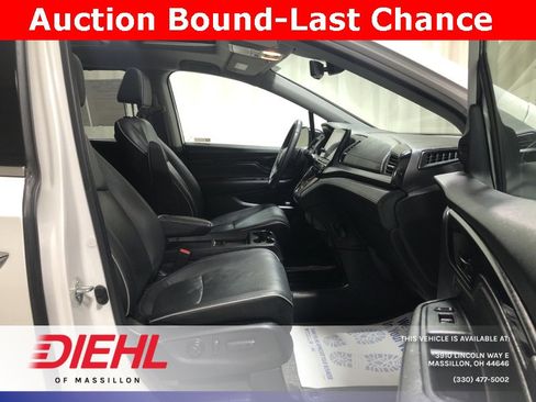 Used 2023 Honda Odyssey Elite image 14