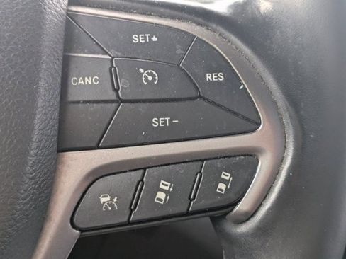 Certified 2021 Jeep Grand Cherokee Limited w/ Premium Lighting Group image 22