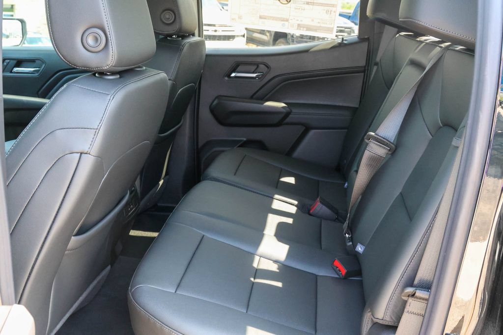 New 2026 Chevrolet Colorado LT w/ LT Convenience Package AWD/4WD image 7