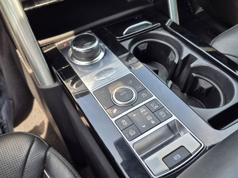 Used 2018 Land Rover Discovery HSE Luxury AWD/4WD image 29