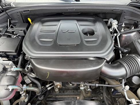 Used 2021 Jeep Grand Cherokee Altitude AWD/4WD image 10