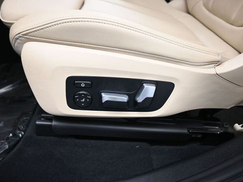 Used 2021 BMW X3 sDrive30i w/ Premium Package image 11