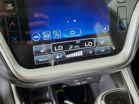 Used 2020 Subaru Outback Premium AWD/4WD image 23