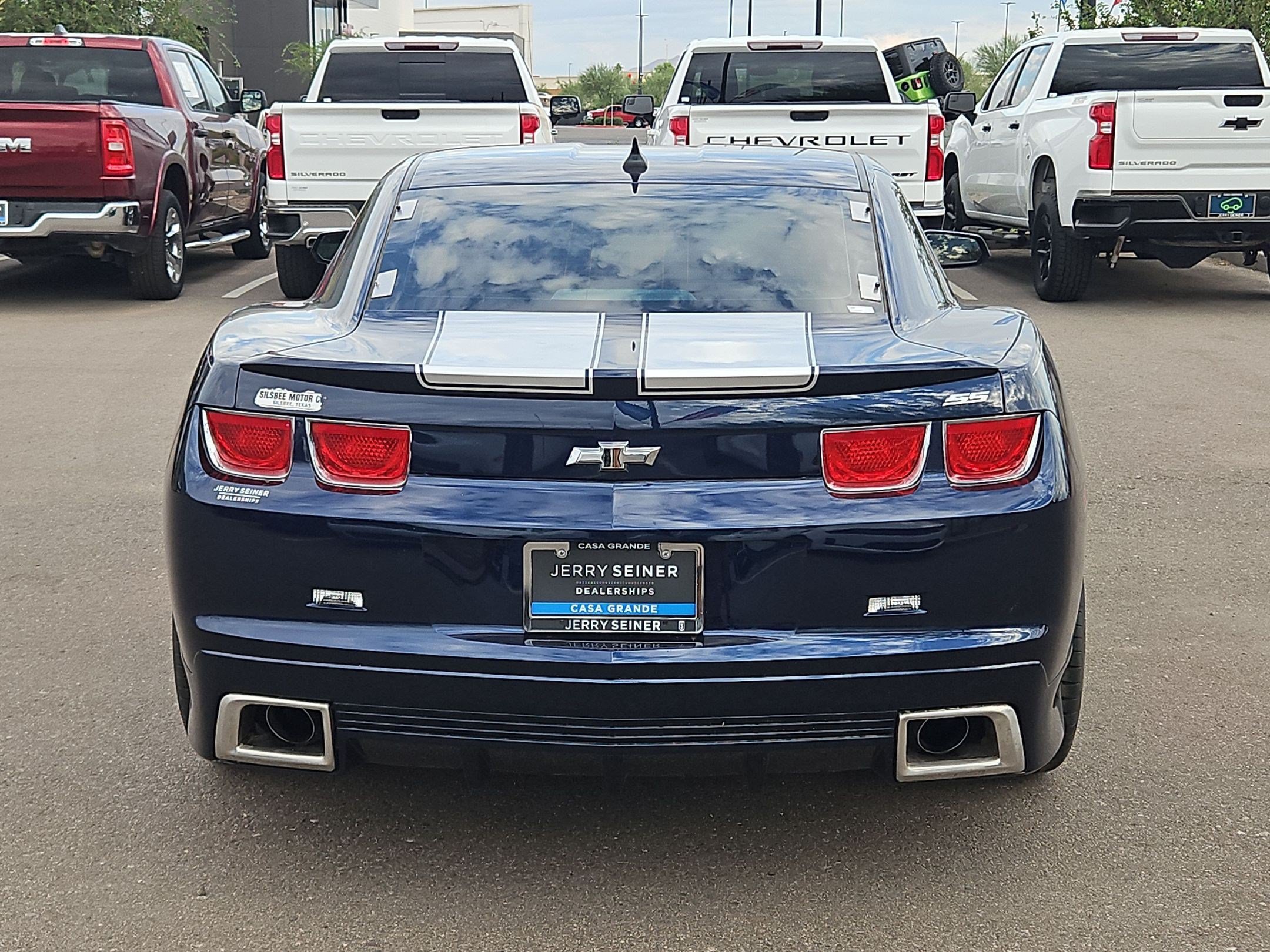 Used 2010 Chevrolet Camaro SS w/ LPO, Ground Effects Package RWD image 4