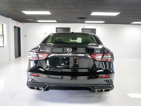 Used 2021 Nissan Maxima 3.5 SV w/ Floor Mat Group FWD image 4