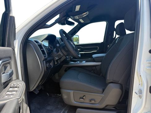 New 2026 RAM 2500 Big Horn AWD/4WD image 9
