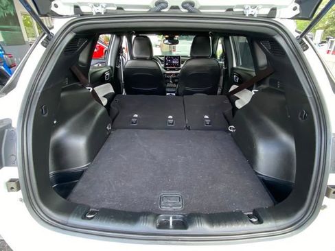 Used 2023 Jeep Compass Limited image 25