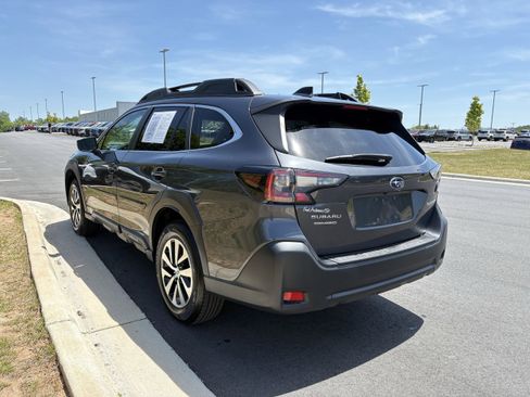 Certified 2024 Subaru Outback Premium AWD/4WD image 11