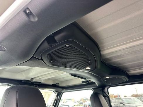 New 2026 Jeep Wrangler Unlimited Rubicon w/ Xtreme 35 Tire Package image 24