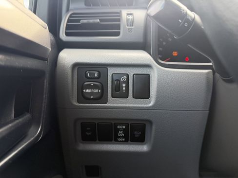 Used 2010 Toyota 4Runner Limited image 20