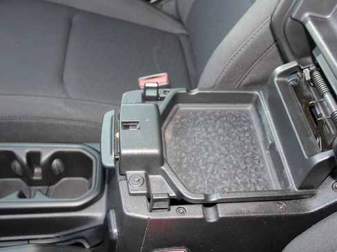 Used 2023 Jeep Gladiator Sport image 57