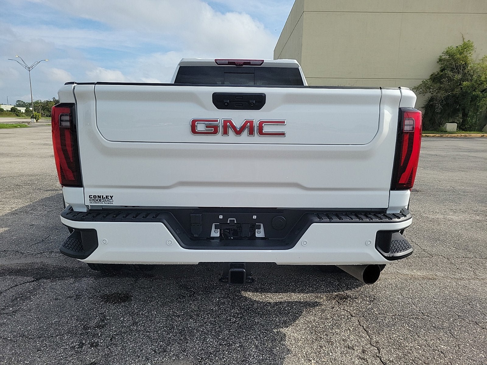 Used 2026 GMC Sierra 3500 Denali w/ Denali Reserve Package AWD/4WD image 7