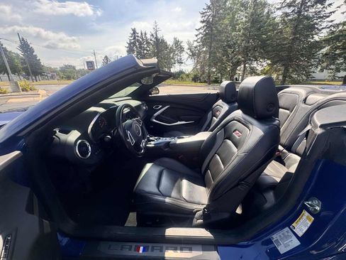 Used 2020 Chevrolet Camaro SS RWD image 11