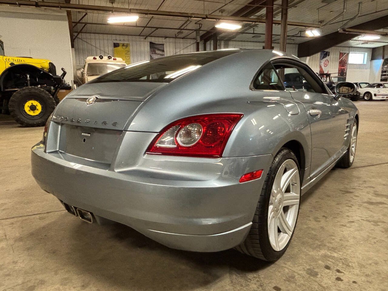 Used 2004 Chrysler Crossfire Coupe RWD image 6