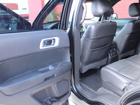 Used 2015 Ford Explorer Limited w/ Equipment Group 302A AWD/4WD image 15