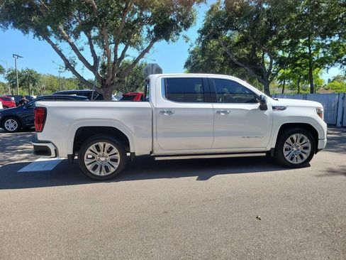 Used 2022 GMC Sierra 1500 Denali w/ Denali Reserve Package AWD/4WD image 6