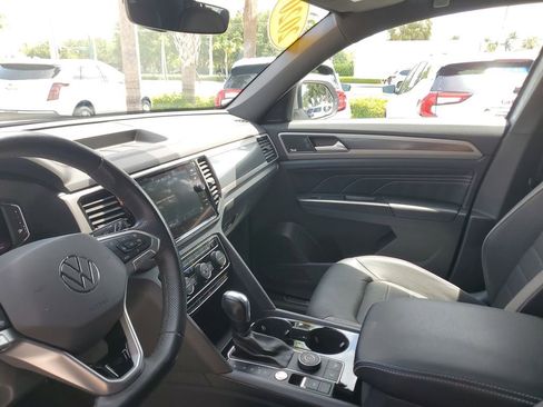 Used 2020 Volkswagen Atlas Cross Sport SEL Premium R-Line AWD/4WD image 23