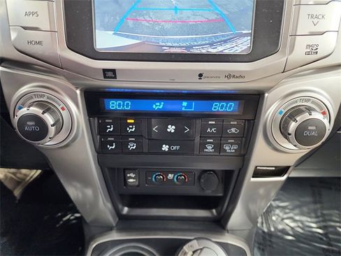 Used 2015 Toyota 4Runner Limited image 24